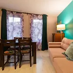 Aleko Center Apartman *