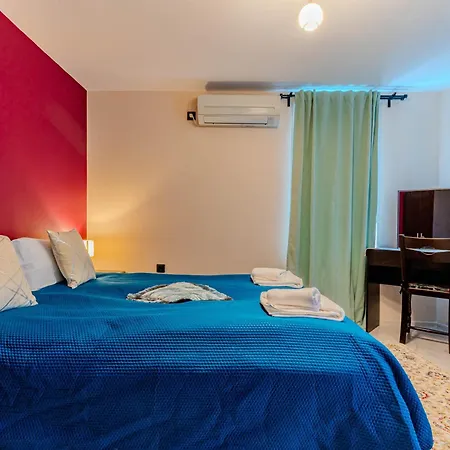 Appartement Aleko Center *