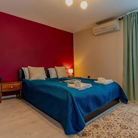 Aleko Center Appartement *