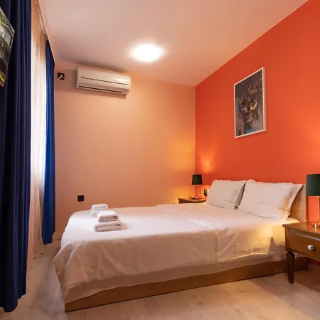 Aleko Center Appartement *