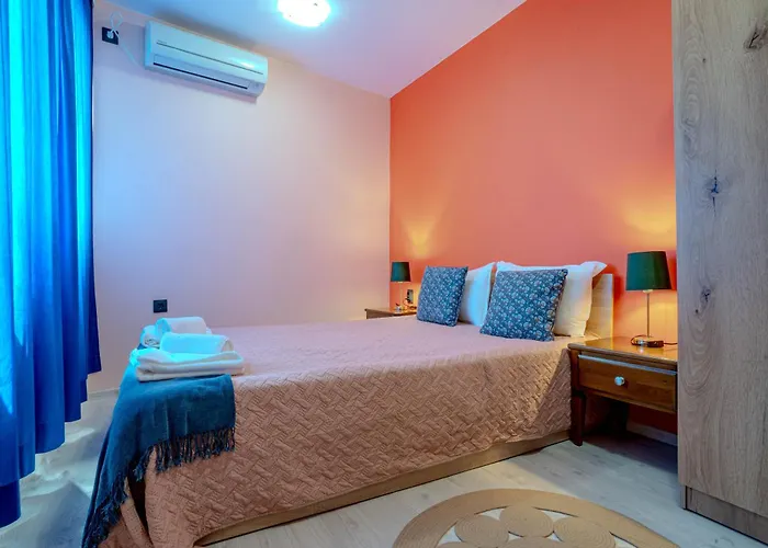 Aleko Center * Veliko Tarnovo