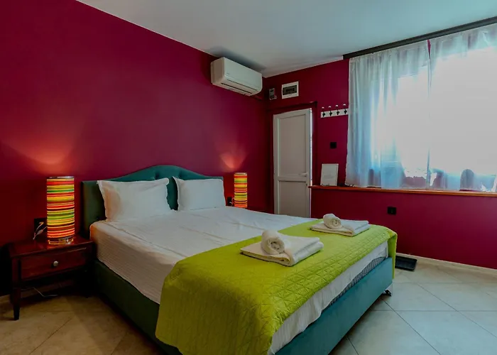 Aleko Center Apartment