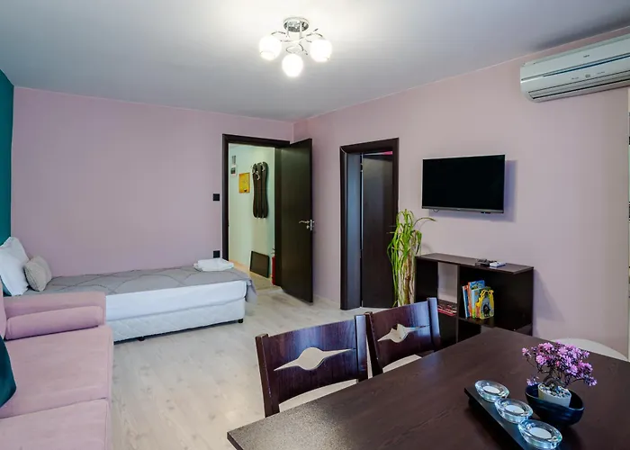 Aleko Center Apartment